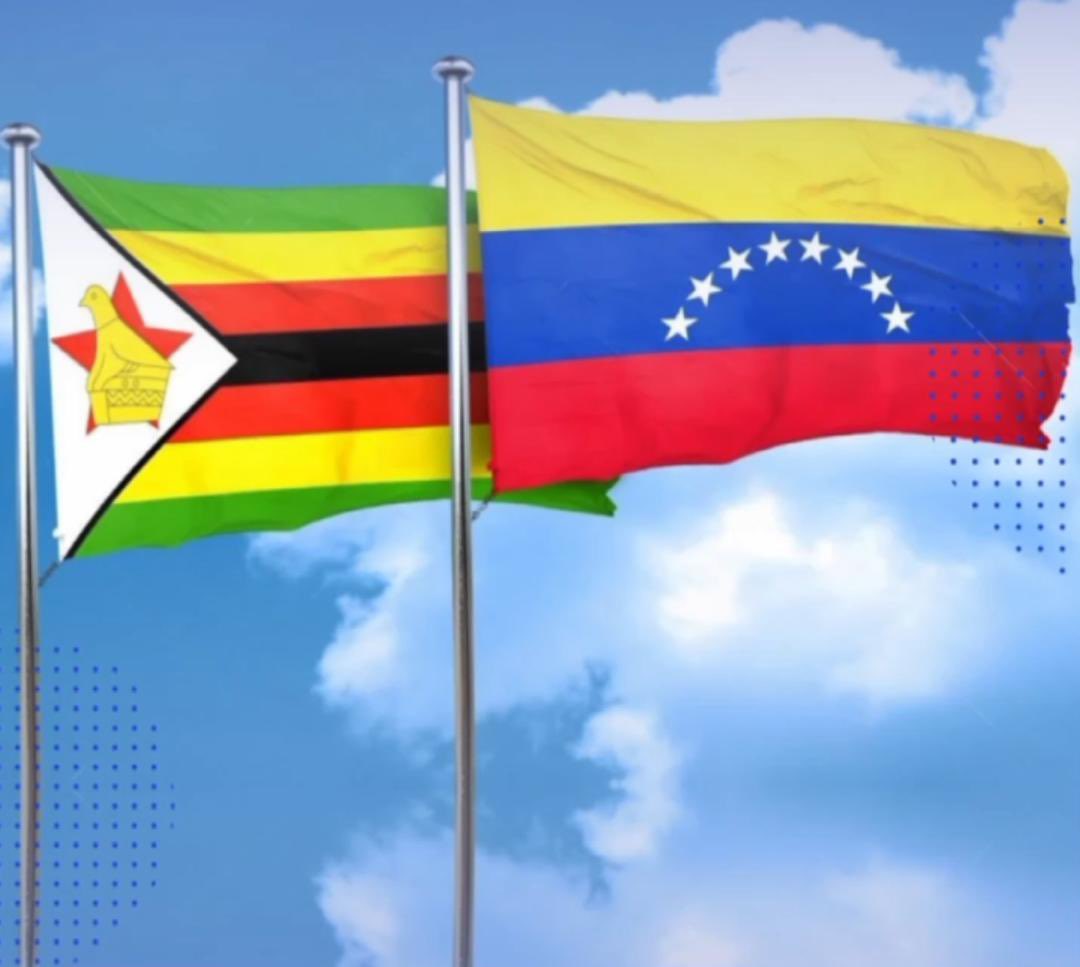 Today we celebrate 38 years of friendship and solidarity between the Bolivarian Republic of Venezuela and the Republic of Zimbabwe.

This joint effort has allowed us to strengthen our ties, promoting the well-being of our peoples.
<a href="/edmnangagwa/">President of Zimbabwe</a> 
<a href="/NicolasMaduro/">Nicolás Maduro</a> 
@CancilleriaVE