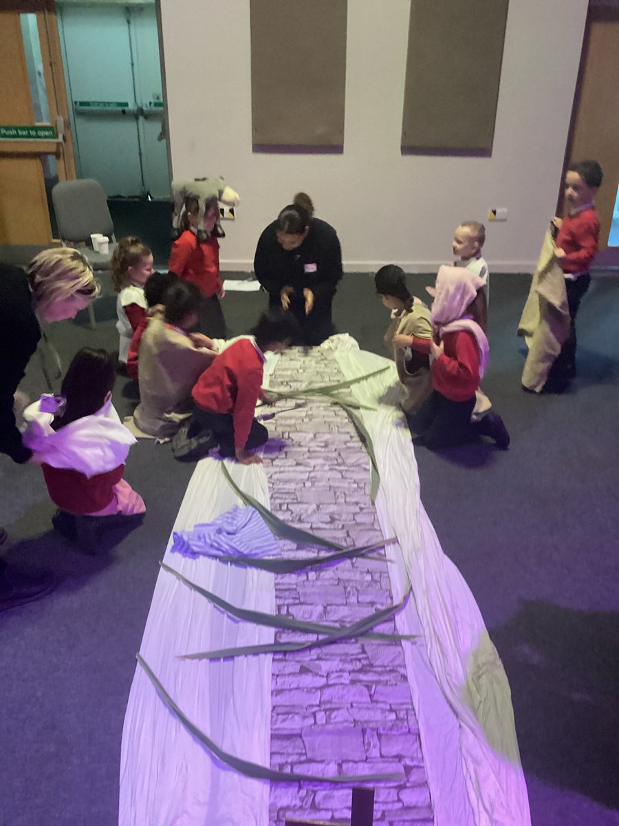 #Bloomfield class and #Lansdowne class went to Chroma Church this morning to learn about the Easter story. We took part in activities to learn about the different parts of the story. #community