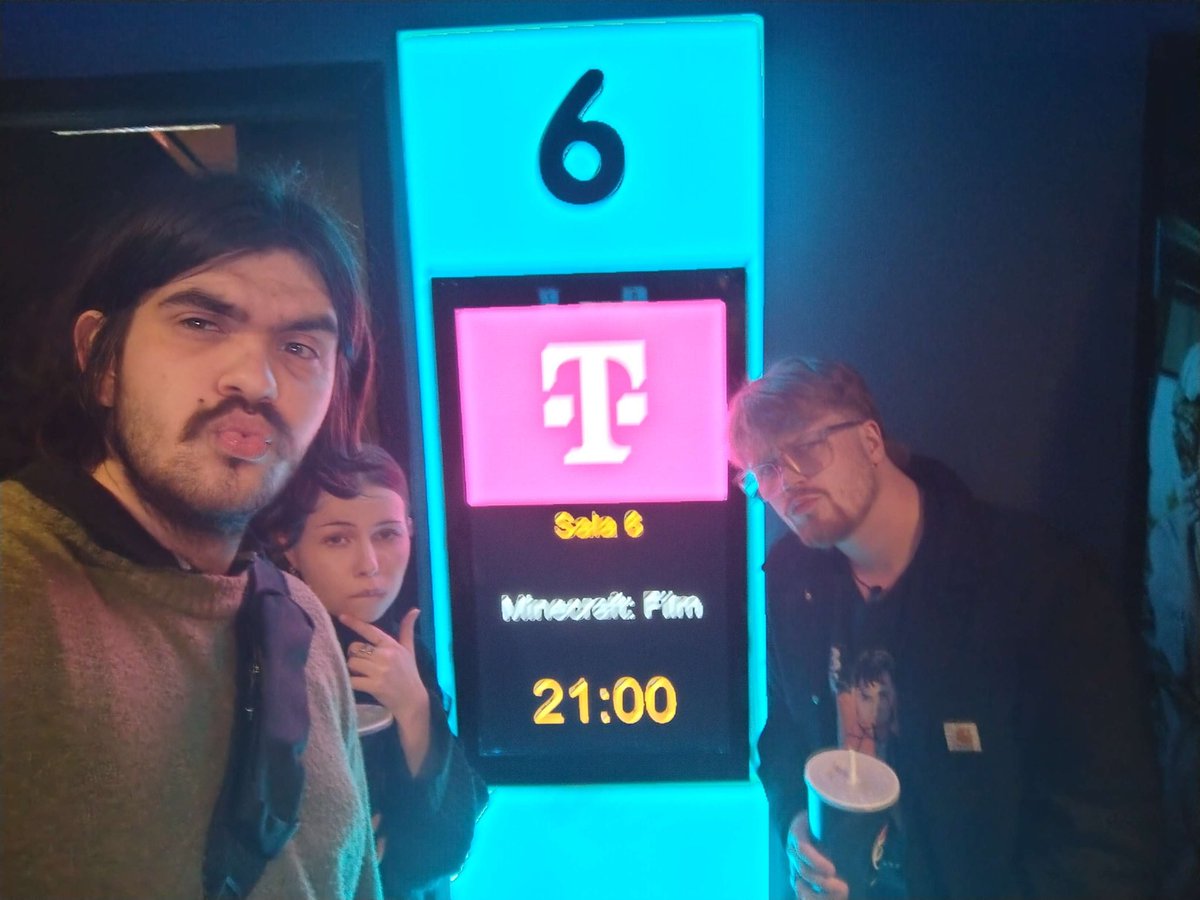 yung_mlody tweet media