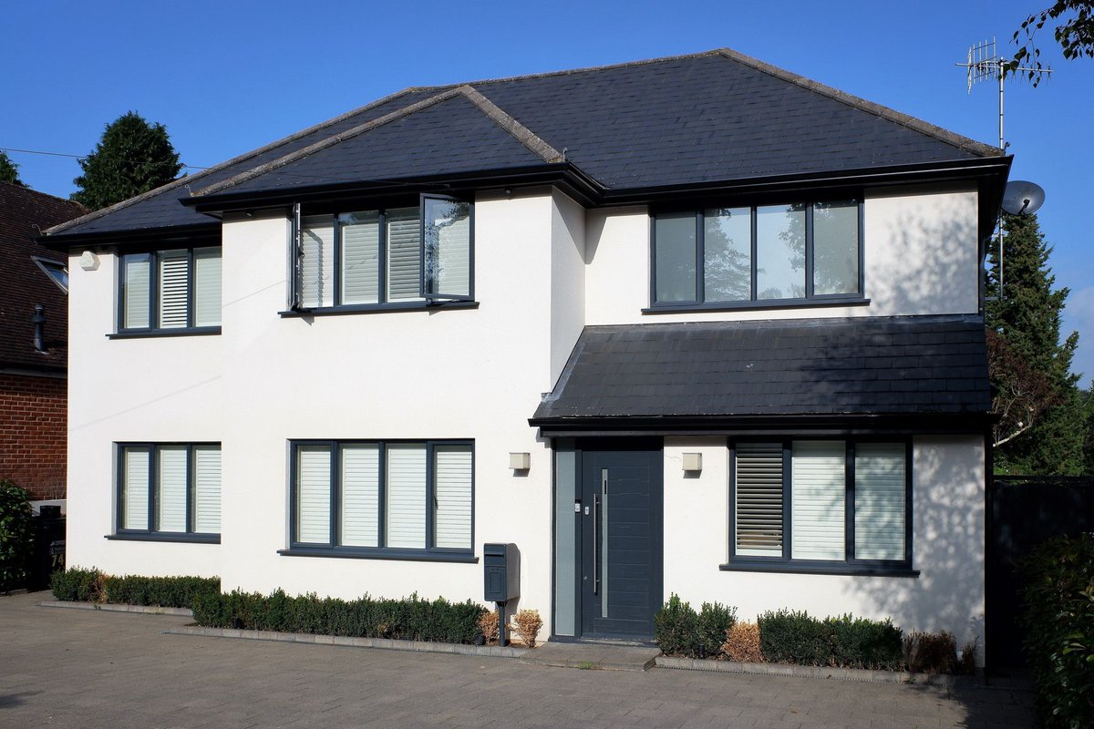 DoorWindowXpert's tweet photo. How much does a new front door cost? Guide prices for aluminium, upvc, composite, steel and hybrid front doors. Search online  "Door and Window Experts Website front door cost" or head over to our news and reviews area. https://t.co/2skaBbXJbw