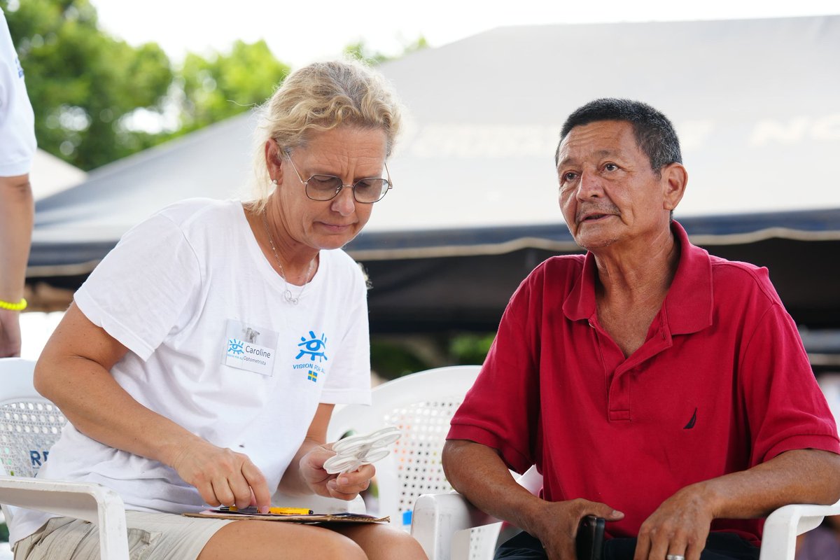 Jornada de salud visual en San Juan Opico 👓🩺

Gracias al esfuerzo en conjunto con el Diputado Daniel Márquez y de nuestra embajadora en Suecia Patricia Godinez  tenemos consultas oftalmológicas y cientos de lentes gratuitos.