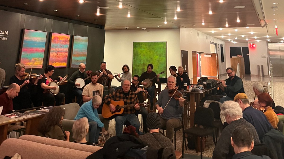 The final trad session of the season is this Friday, April 11 😢 Join us at 8pm, or for the slow session at 6pm. 

More information: irishartscenter.org/event/traditio…