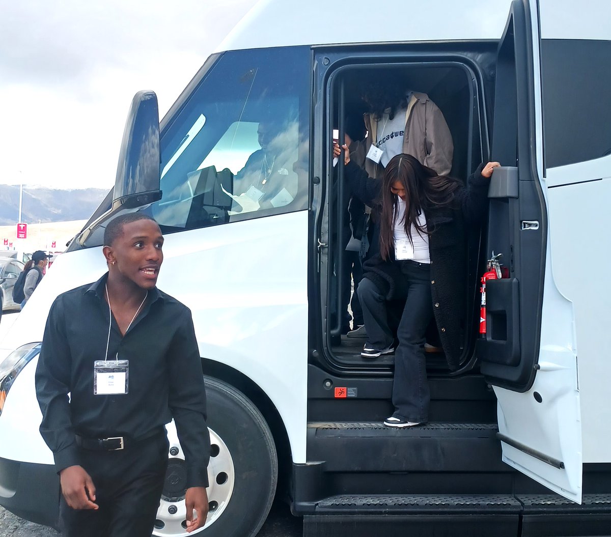 JAG_NV's tweet photo. 29 JAG Nevada students from CCSD visited the @Tesla Gigafactory in Sparks as part of a career exploration for the Manufacturing Development Program with @tmccnevada . Students attend classes, earn credits, wages, &amp; benefits! Thank you!! 
#inspiresupportmentor
#studentsuccess https://t.co/TPNslbwCPA
