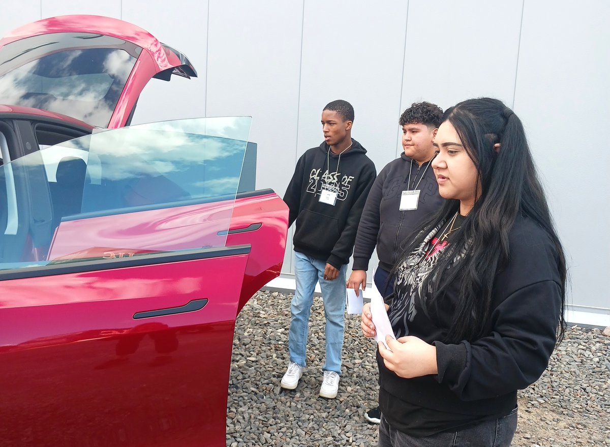 JAG_NV's tweet photo. 29 JAG Nevada students from CCSD visited the @Tesla Gigafactory in Sparks as part of a career exploration for the Manufacturing Development Program with @tmccnevada . Students attend classes, earn credits, wages, &amp; benefits! Thank you!! 
#inspiresupportmentor
#studentsuccess https://t.co/TPNslbwCPA