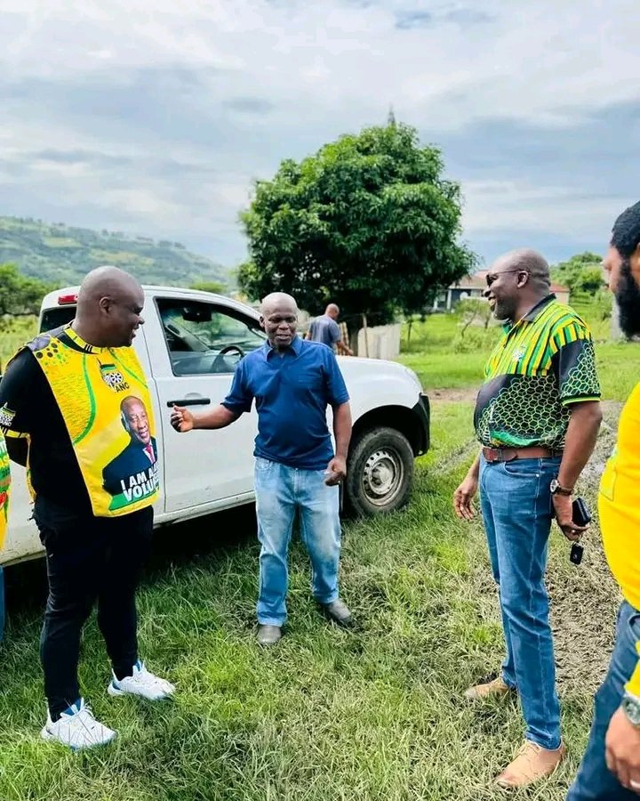 Luvuyo72591244's tweet image. ANC NEC member, Cde Njabulo Nzuza, is on the ground in Ward 18, Mandeni, KwaZulu-Natal, leading a door-to-door campaign ahead of the by-elections taking place on 30 April 2025

#ANCatWork