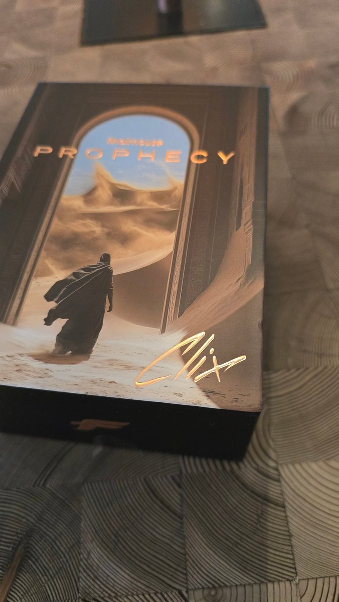 Finally got the mouse delivered and its my favorite content creator as well omg!!!!!!!!!!!!!!!!!!! 🤠🤠🤠🤠🤠🥸