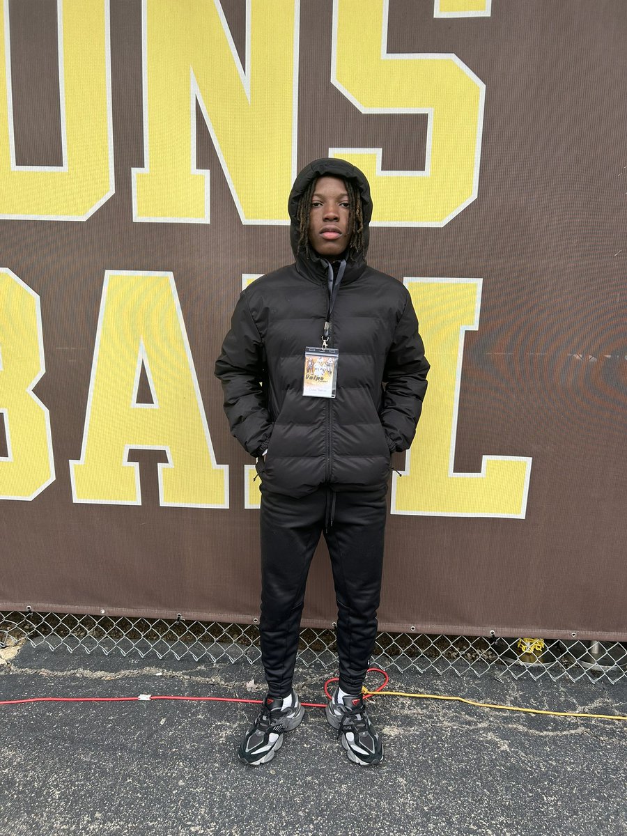 Craig Peacock Jr (@official_craig5) on Twitter photo Thank you <a href="/valpoufootball/">Valpo Football</a> for the Junior Day! Had a great time meeting all the coaches and learning about the program! <a href="/Coach_RJG/">RJ Ghilarducci</a> <a href="/CoachWaddle/">Andy Waddle</a> <a href="/Coach_EMatthes/">Evan Matthes</a> <a href="/_MichaelJoseph_/">Coach Mike Jo</a> <a href="/CoachGeiger_/">Coach TG</a> <a href="/EDGYTIM/">Timothy βEDGYTIMβ OHalloran</a> Thank you <a href="/valpoufootball/">Valpo Football</a> for the Junior Day! Had a great time meeting all the coaches and learning about the program! <a href="/Coach_RJG/">RJ Ghilarducci</a> <a href="/CoachWaddle/">Andy Waddle</a> <a href="/Coach_EMatthes/">Evan Matthes</a> <a href="/_MichaelJoseph_/">Coach Mike Jo</a> <a href="/CoachGeiger_/">Coach TG</a> <a href="/EDGYTIM/">Timothy βEDGYTIMβ OHalloran</a>