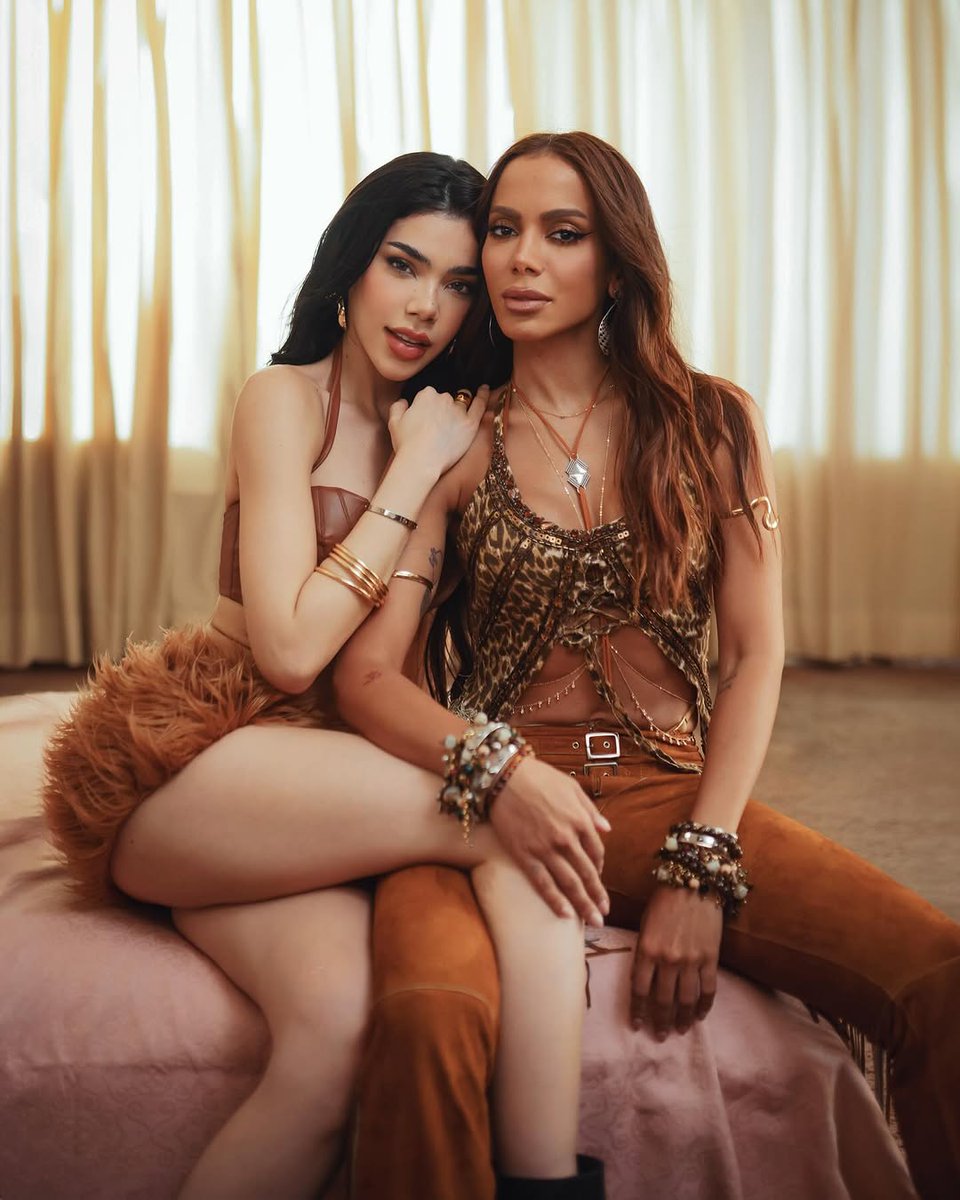 BillboardArg's tweet image. 🇲🇽🇧🇷 @keniaos y @Anitta anunciaron el estreno de su primera colaboración para este 17 de abril 🤯🔥