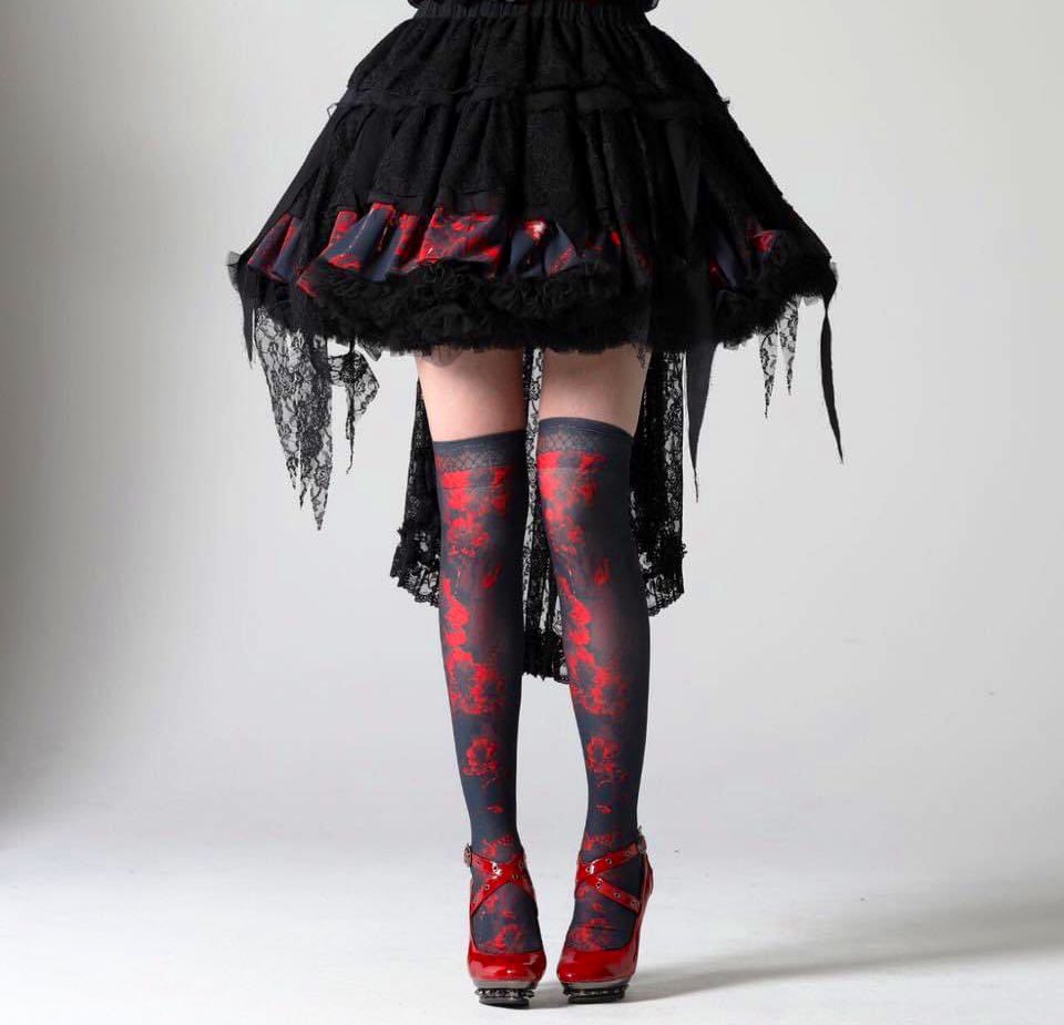 h.NAOTOコラボ ニーハイソックス ✨4月に待望のグラフィックオーバーニーソックス&タイツシリーズが続々