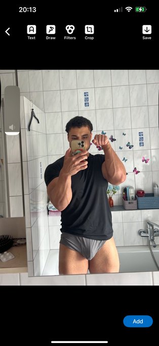 Watch Pedro's leaked NSFW photo on TwXstars