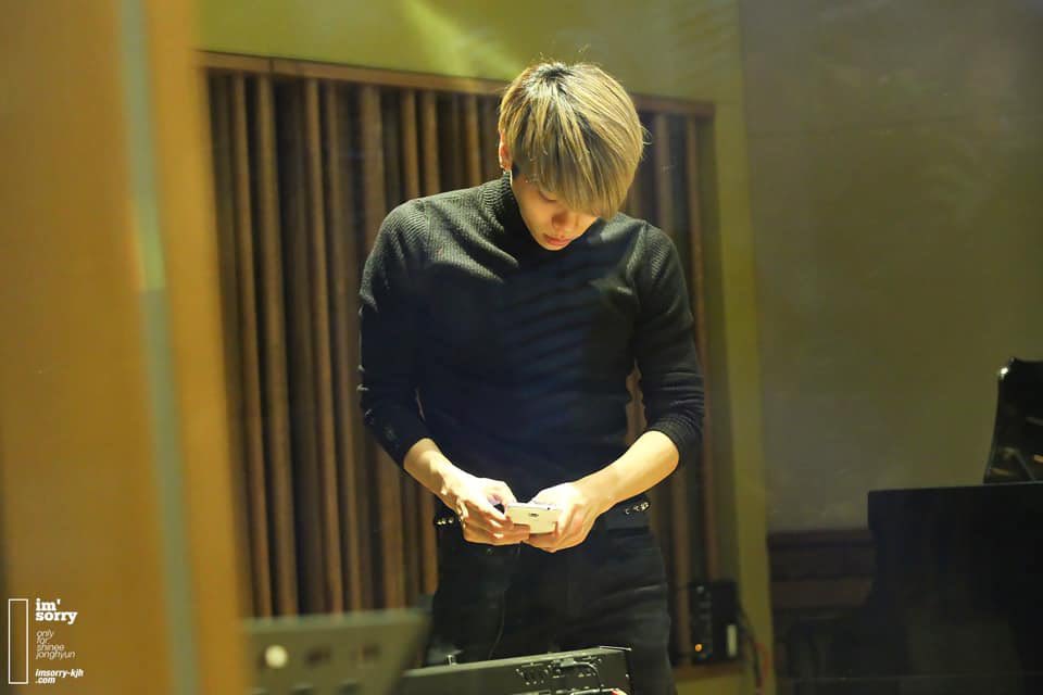 morimitsu2's tweet photo. 今日もあなたが大好きです💎

 #종현이의_서른다섯번째_봄 https://t.co/j4yVVcGPjV