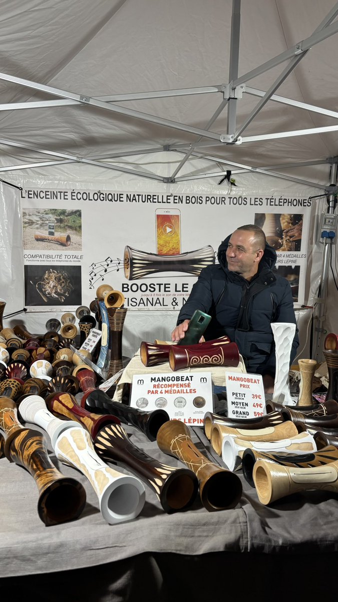 nisha_biddo's tweet photo. Shoutout to this cool natural speaker!
#mangobeat #paris #music https://t.co/o2ODn4Kfx9