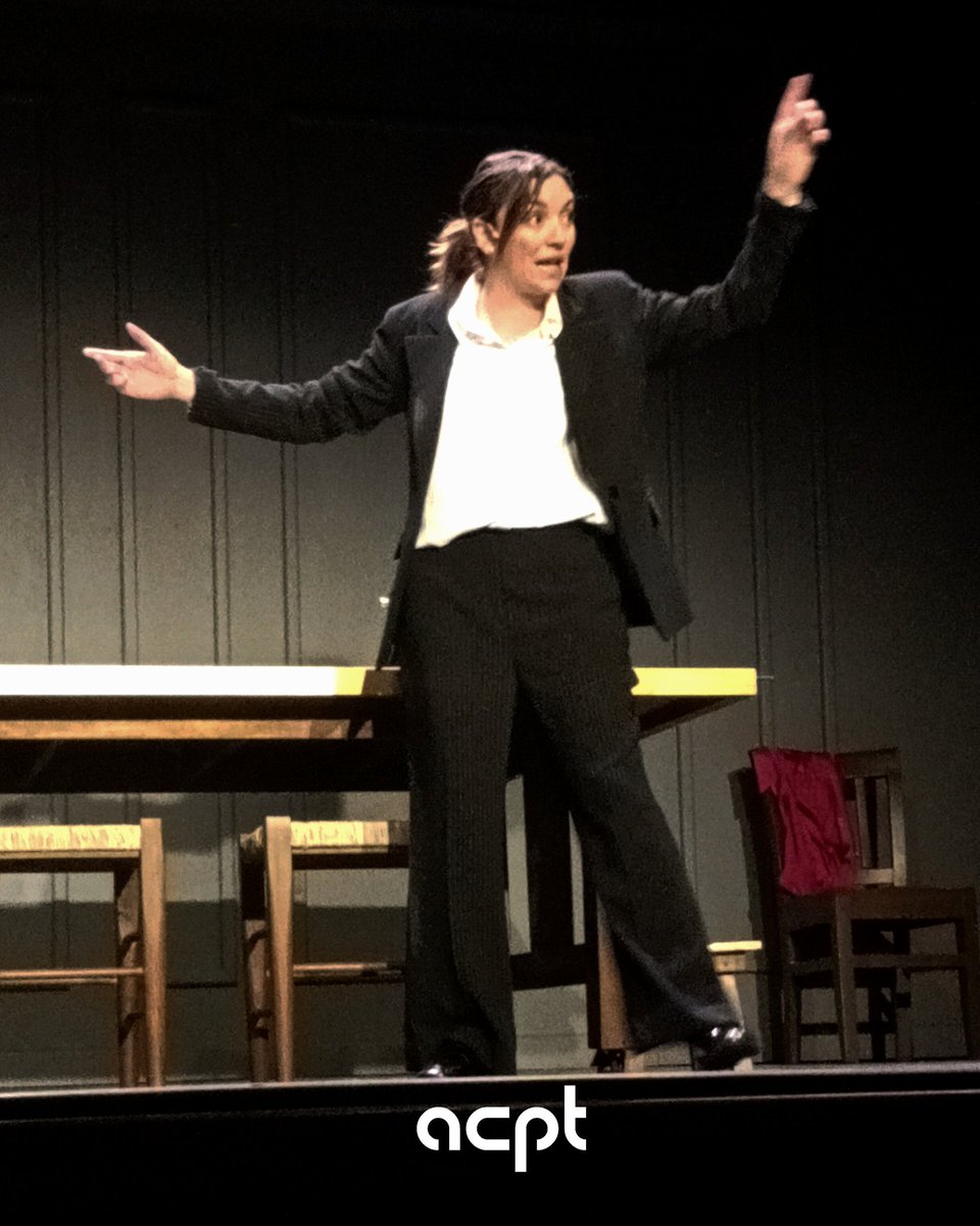 #ACPT 

#PrimaFacie, con <a href="/ReginaBlandon/">Regina Blandón</a>, llega al <a href="/Helenico/">Centro Cultural Helénico</a>

Una historia cruda, necesaria y reveladora sobre violencia, impunidad y la lucha por ser escuchada.

Sábado 19:00h y domingos 18:00h 
Del 26 de abril al 11 de mayo

#PRESENCIAACPT #PREMIOSACPT