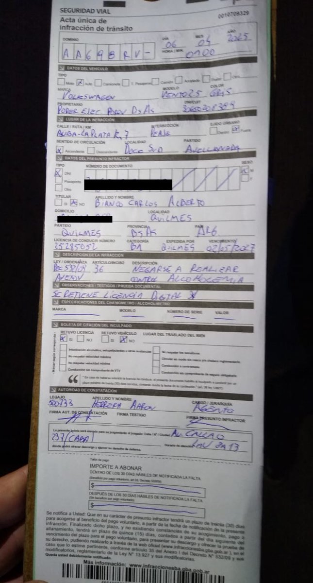 El fin de semana, a la una de la mañana, un control en la autopista Buenos Aires La Plata retuvo la licencia de Carlos Bianco, Ministro de Gobierno de PBA. Según el acta “se negó a realizar el control de alcoholemia”. Utilizaba un auto oficial.