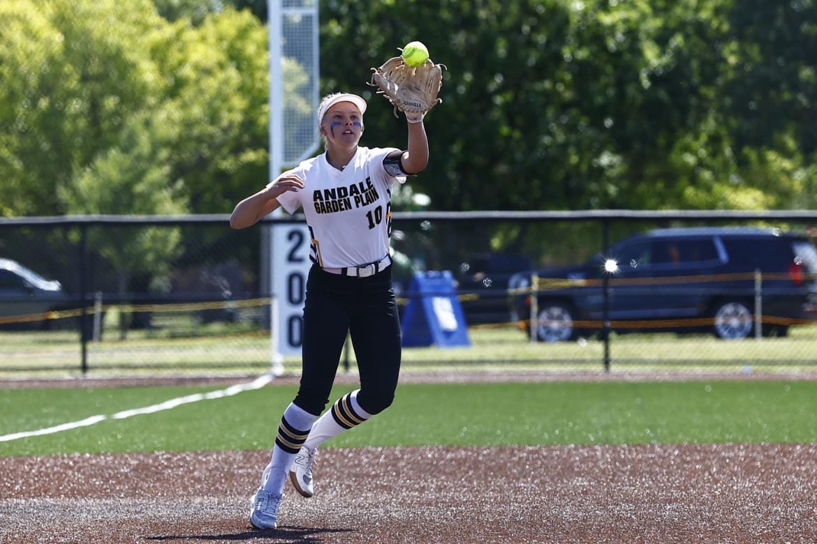 Andale/Garden Plain (4A, 5-1) sophomore Paige Stanhope made a name for herself in her freshman season as she was a big part of their 4A state runner up finish and has already started off stronger in her sophomore season. The 3B/1B is batting .625 on the year with a .812 OBP