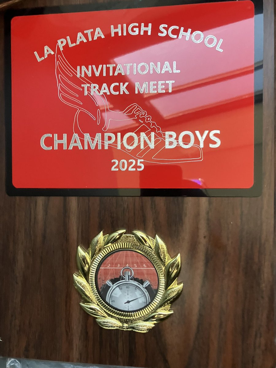Kyle Ellison (@kellison15) on Twitter photo Knox County boys track team wins the La Plata Invitational! Great team effort!
<a href="/TroyCarper/">Troy Carper</a> <a href="/KCR1SCHOOLS/">Knox Co. RI Schools</a> <a href="/LewisClarkConf/">Lewis & Clark Conference</a> <a href="/CaelanMcGeeKTVO/">Caelan McGee KTVO</a> <a href="/CoreyStott_KMEM/">Corey Stott</a> <a href="/sportcat075/">David Sharp</a> <a href="/ChrisDuerr/">Chris Duerr</a> <a href="/ben_schmidt_/">Ben Schmidt</a> <a href="/BreidyTV/">Brendan Reidy</a> Knox County boys track team wins the La Plata Invitational! Great team effort!
<a href="/TroyCarper/">Troy Carper</a> <a href="/KCR1SCHOOLS/">Knox Co. RI Schools</a> <a href="/LewisClarkConf/">Lewis & Clark Conference</a> <a href="/CaelanMcGeeKTVO/">Caelan McGee KTVO</a> <a href="/CoreyStott_KMEM/">Corey Stott</a> <a href="/sportcat075/">David Sharp</a> <a href="/ChrisDuerr/">Chris Duerr</a> <a href="/ben_schmidt_/">Ben Schmidt</a> <a href="/BreidyTV/">Brendan Reidy</a>