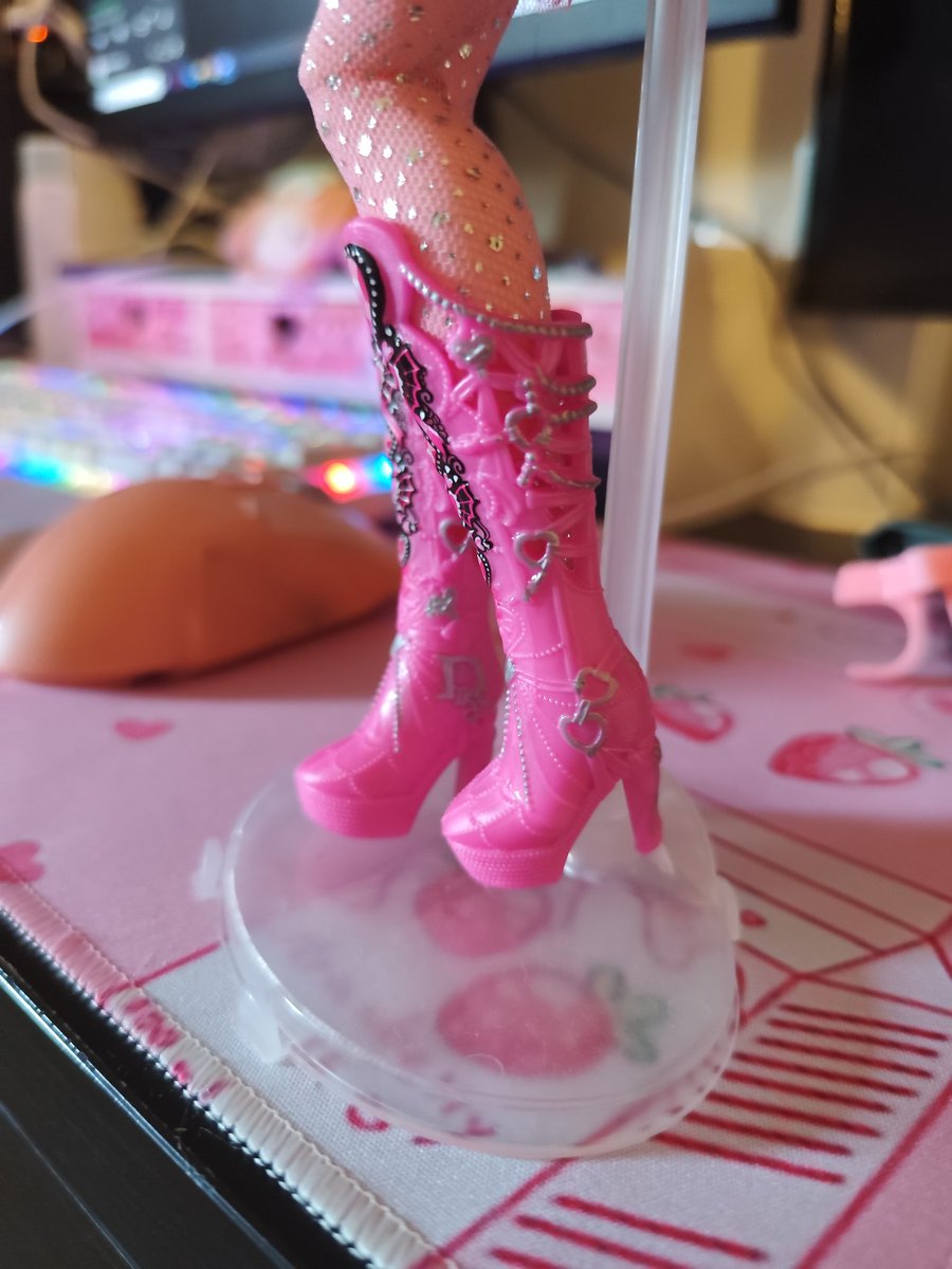 Content from pinkymonsta