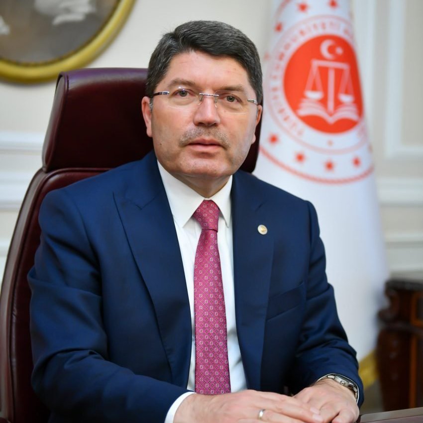 Adalet Bakanı Yılmaz Tunç: Ülkemizde çıplak arama diye bir durum söz konusu değildir.