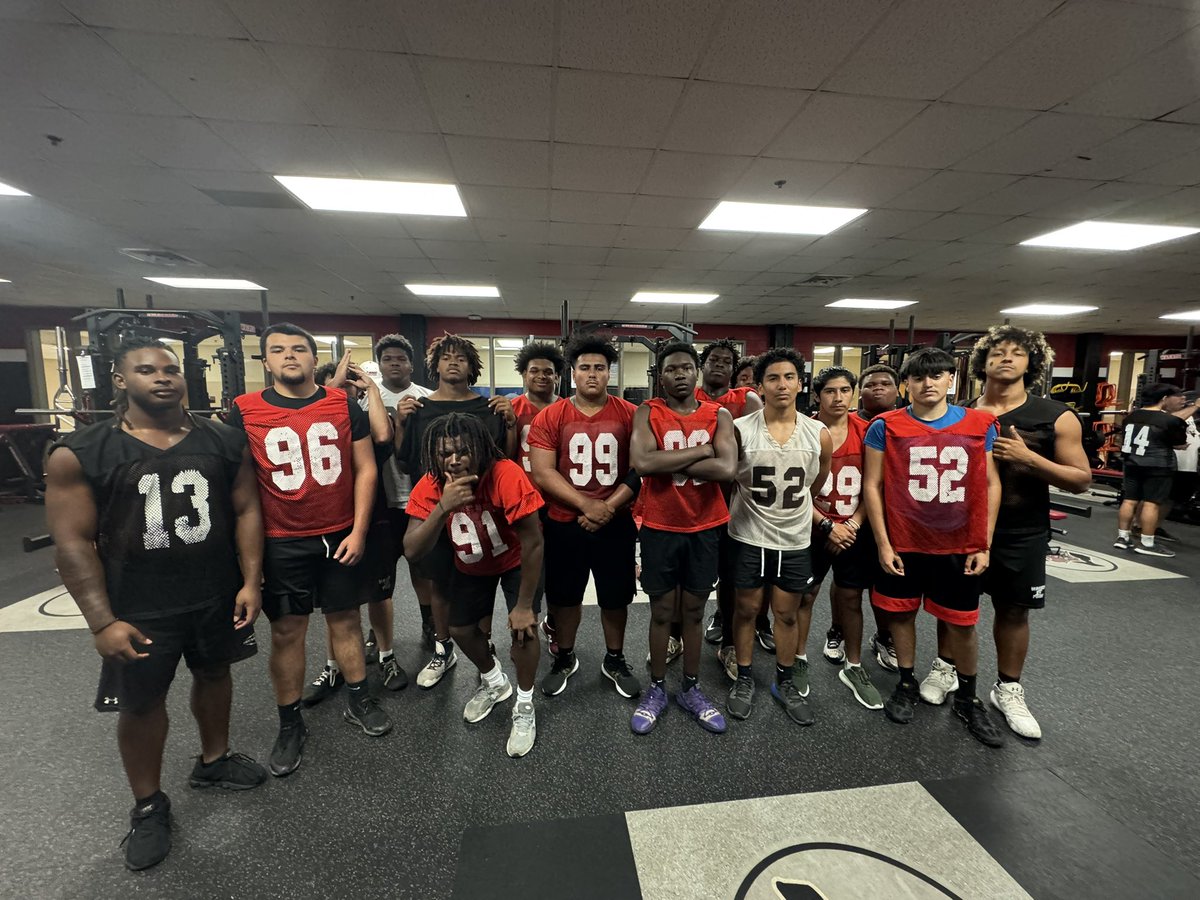 Coach Gonzales (@coachrt_g) on Twitter photo ***Position Group Of The Week***
(3/31-4/4)
Shoutout to our DL/LB group on being the position group of the week. They saw a 37% increase in academics and 12% increase in B-Team track attendance.
<a href="/KarenWagnerHSFB/">Wagner T-Bird Football</a> ***Position Group Of The Week***
(3/31-4/4)
Shoutout to our DL/LB group on being the position group of the week. They saw a 37% increase in academics and 12% increase in B-Team track attendance.
<a href="/KarenWagnerHSFB/">Wagner T-Bird Football</a>