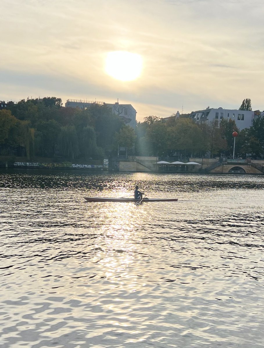 A place where effort transforms into poetry, and time pauses to let beauty dwell in the soul 🚣🏼‍♀️🍃
