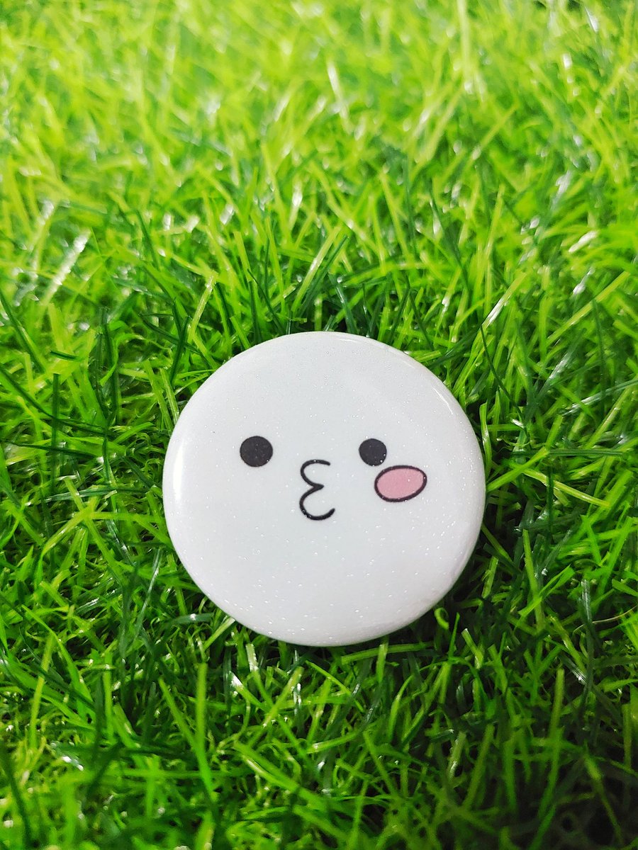 Close up photos 🌟

WTS / LFB #OnHand 

#Seventeen Miniteen button pins 💜

🌟 ₱220.00 per set (13 members) 
🌟 Glittered button pins 
🌟 Can sell per member or per unit 
        - ₱20.00 per button pin