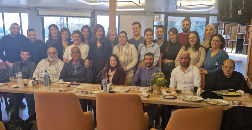 بدعوة من جذر الشوف في لِحَقّي والشوف ينتفض، عُقد لقاء شاركت فيه النائبة حليمة قعقور وعدد من الناشطين و الناشطات في الشوف.تمّ التأكيد خلال اللّقاء على التكاتف بين القوى التقدّمية لمواجهة الحملة الإعلاميّة المستعرة ضدّ بعض النوّاب والحالة التغييرية والإعلام البديل من قِبل