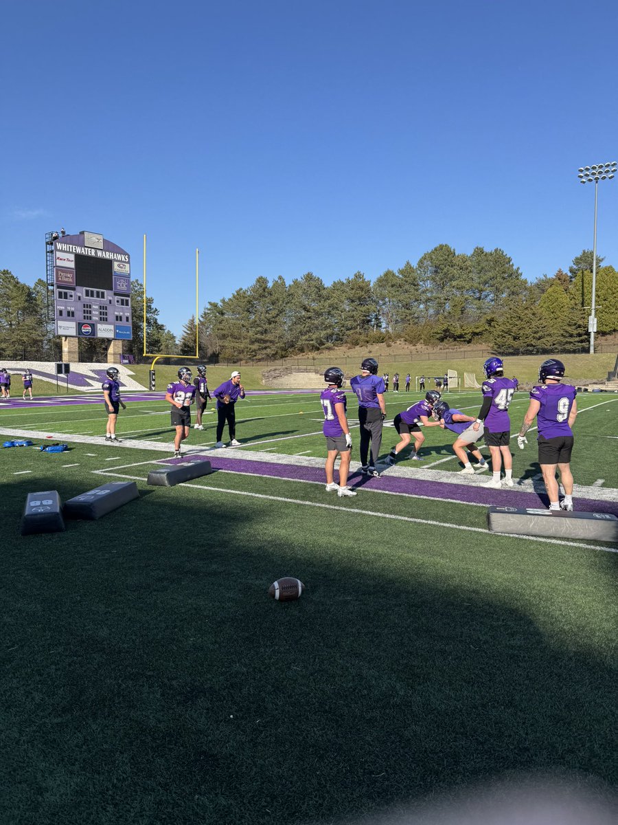 nickhachigian's tweet image. Thank you @CoachMartin36 @CoachRindahl for inviting me out to a great junior day at @WarhawkFootball . I had a really great time and loved the campus! Would love to come back!