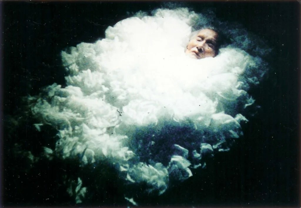 🎦 Ute Aurand llega con una mirada íntima y feminista al Museo Reina Sofía dentro del festival Internacional de Cine del <a href="/MADRID/">Ayuntamiento Madrid</a> 

🗓️ Del  8 al  10 y del 15 al 17 de mayo
📍<a href="/museoreinasofia/">Museo Reina Sofía</a> 
🔗 actuapress.es/ute-aurand-lle…