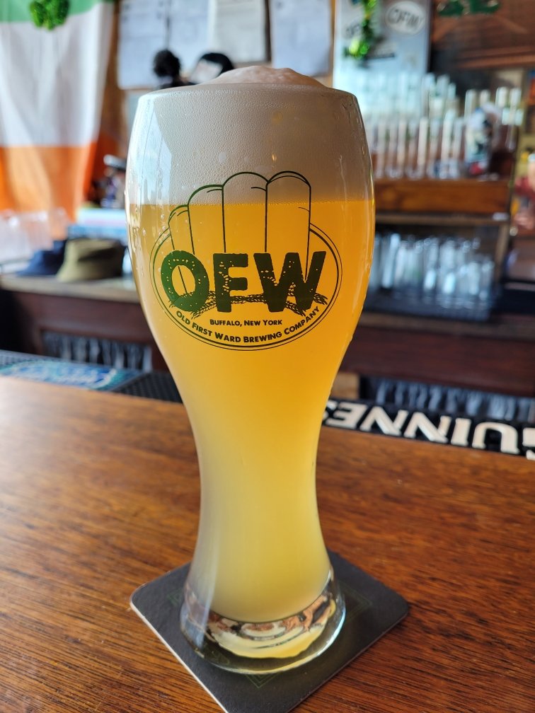 buffbeerleague's tweet image. #nationalbeerday #lunchbeers at @mccarthysbeer! Their Reuben won the 2024 @allwnynews Award for Best Reuben, so we had to grab one to go along with a lovely pour of Against rhe Grain hefe, one of best local wheat beers available. Today is a great day to grab something local!