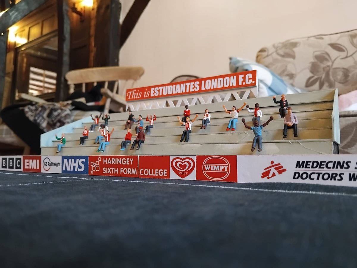 ⚽️ EstudiantesLDN (@estudiantesldn) on Twitter photo Our home stand. Made by my brother!
<a href="/EdelpOficial/">Estudiantes de La Plata</a>
<a href="/Haringey6thForm/">Haringey Sixth Form College</a>
❤️🤍 Our home stand. Made by my brother!
<a href="/EdelpOficial/">Estudiantes de La Plata</a>
<a href="/Haringey6thForm/">Haringey Sixth Form College</a>
❤️🤍