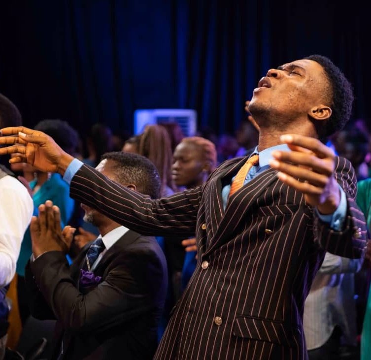 ABLAZE_0's tweet image. How can I stop?
Too much has been put inside me I CAN'T STOP!
I must deliver,
Jesus Christ sacrificed too much for me
I must deliver
Pastor invested so much in me!
I CAN'T STOP NOW.... I must deliver "The Letter to Garcia" 🙇🏾♂️🙇🏾♂️