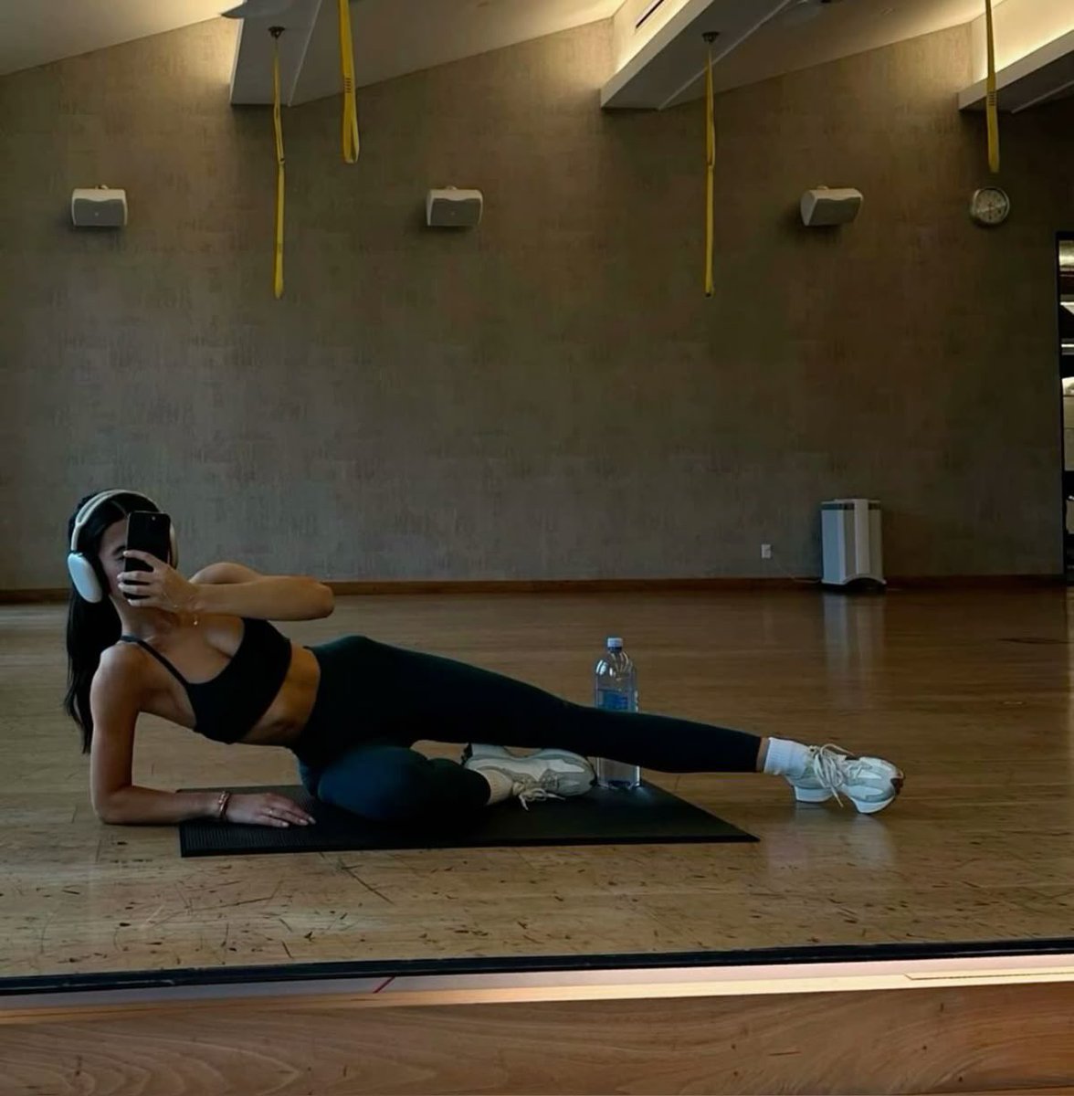 aurahbb's tweet photo. TikTok fitspo/gymspo to motivate you - a mini thread https://t.co/2pNx8gIaEg