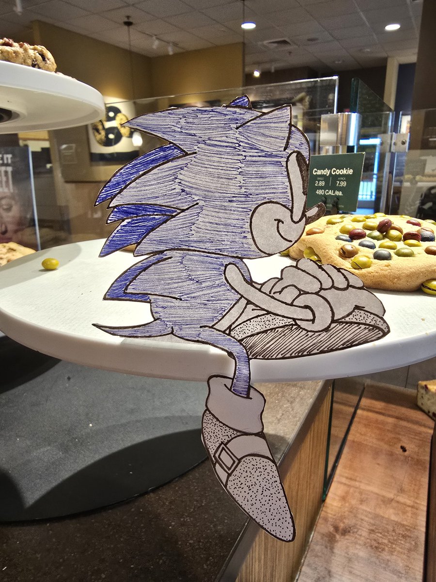 _EvanM_1's tweet image. Lil fella enjoying his break