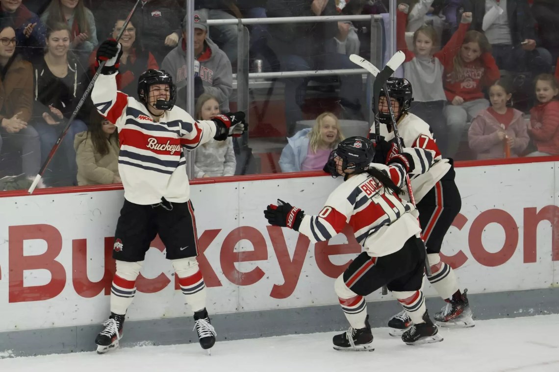 After five years of college hockey, this Port Moody player is ready to take her game 'to the next level' dlvr.it/TK1Hbg