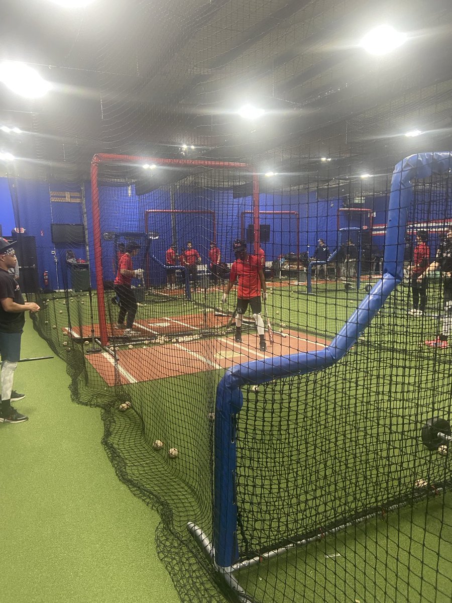 _PSABaseball's tweet photo. Putnam Science Academy Baseball RAIN OUT vs Nichols College ⚾️🇺🇸Training Indoors today !! Up next is @Salisbury 4:30 tomorrow. 💪👍⚾️#psafamily @_PSABaseball @AthleticsPsa @PSA_Mustangs Always recruiting soph and Jrs looking to reclass. Call 860-593-2158 https://t.co/sDECyMSFWB