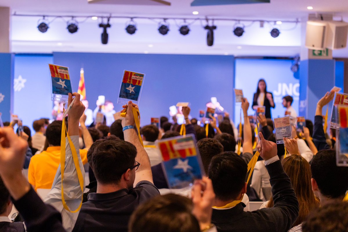 eric_oms's tweet photo. Ahir vam celebrar el XXIII Congrés de la @JNCatalunya ! Felicitats  @agusti_aleix com a nou Secretari General i @CarlotaMonfort com a nova Presidenta. Endavant amb força i il·lusió per continuar treballant pel futur del nostre país! #JNC #Jovent #Futur https://t.co/JA8QMwKZfI