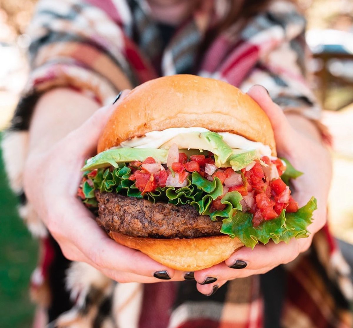 Avocado. Pico. Lettuce. Juicy perfection.
Built fresh, made your way—only at Fuddruckers.

#Fuddruckers #BurgerVibes #BuildYourOwn