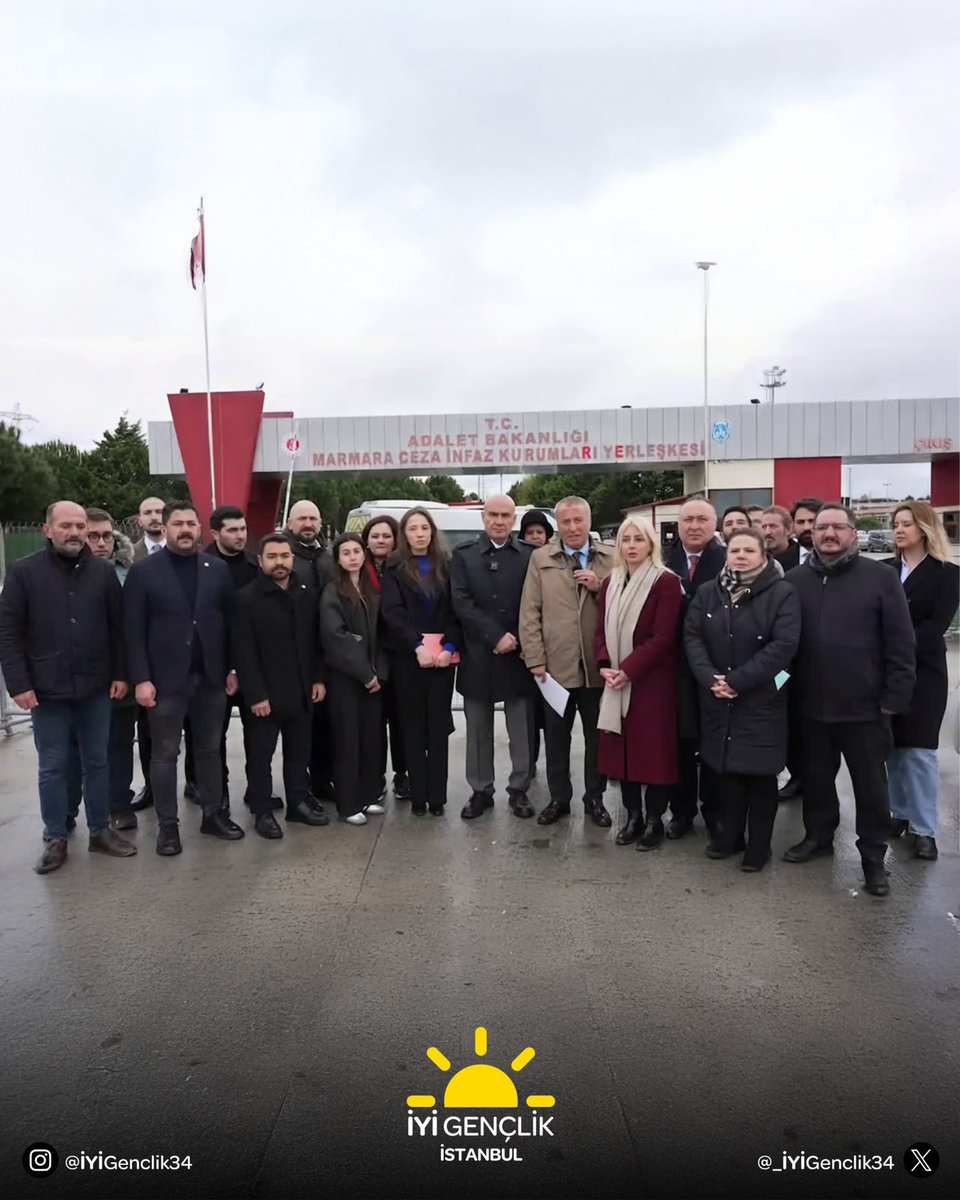 İYİ Gençlik İstanbul (@_iyigenclik34) on Twitter photo İYİ Parti İstanbul İl başkanlığı olarak TBMM Grup Başkan Vekilimiz <a href="/ComezTurhan/">Turhan Çömez</a> ve Hukuk İşlerinden Sorumlu Genel Başkan Yardımcımız <a href="/_hakanolgun/">Av. Hakan Şeref OLGUN</a> ile birlikte tutuklu gençlerimizi ziyaret ettik. Geleceğimiz olan gençlerimizin her zaman yanındayız ve gereken her adımı yılmadan İYİ Parti İstanbul İl başkanlığı olarak TBMM Grup Başkan Vekilimiz <a href="/ComezTurhan/">Turhan Çömez</a> ve Hukuk İşlerinden Sorumlu Genel Başkan Yardımcımız <a href="/_hakanolgun/">Av. Hakan Şeref OLGUN</a> ile birlikte tutuklu gençlerimizi ziyaret ettik. Geleceğimiz olan gençlerimizin her zaman yanındayız ve gereken her adımı yılmadan
