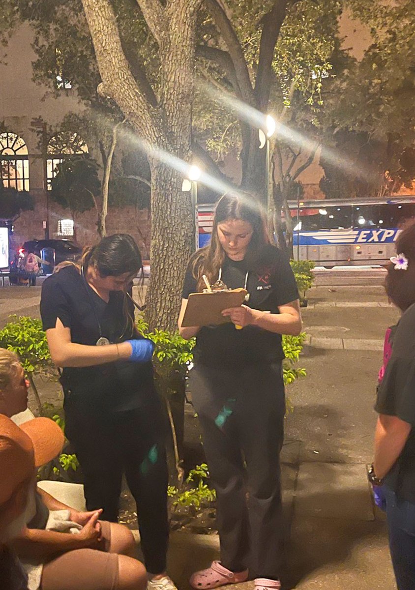 FIUMedicine's tweet image. Congratulations to our student-led initiative, Houseless Outreach for Medical Equity (FIU HOME) for winning the Outstanding Service Award at the FIU Outstanding Student Life Awards! 🏆🌟 
Great work!
🔗Read more about FIU HOME: go.fiu.edu/home
#FIUMed #FIU