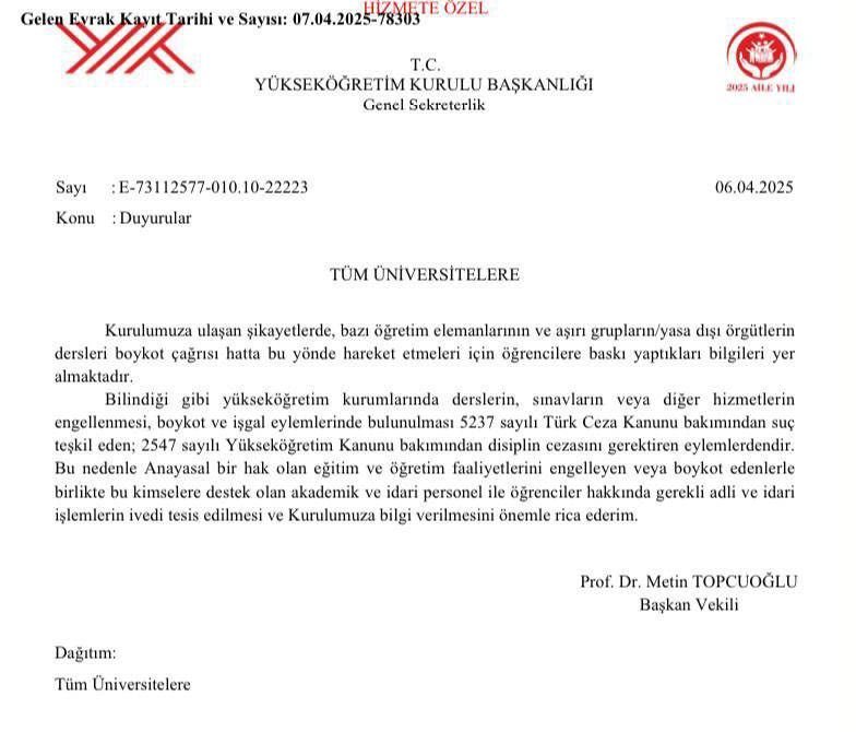 universusorg's tweet photo. Boyun eğmeyeceğiz!

Yükseköğretim Kurulu'nun 6 Nisan 2025 tarihinde  gönderdiği duyuru, üniversitelerde artan toplumsal muhalefeti bastırma, akademik özgürlüğü ve öğrencilerin anayasal haklarını tehdit etme çabasını yeni bir ürünüdür. https://t.co/rIC1Ei6iQA