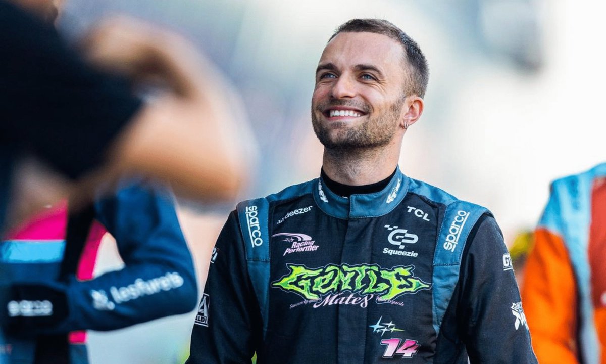 🚨 OFFICIEL !!

Squeezie annonce une 3ème édition du GP Explorer qui se déroulera en Octobre 2025 🏎️💨 !

#GPExplorer