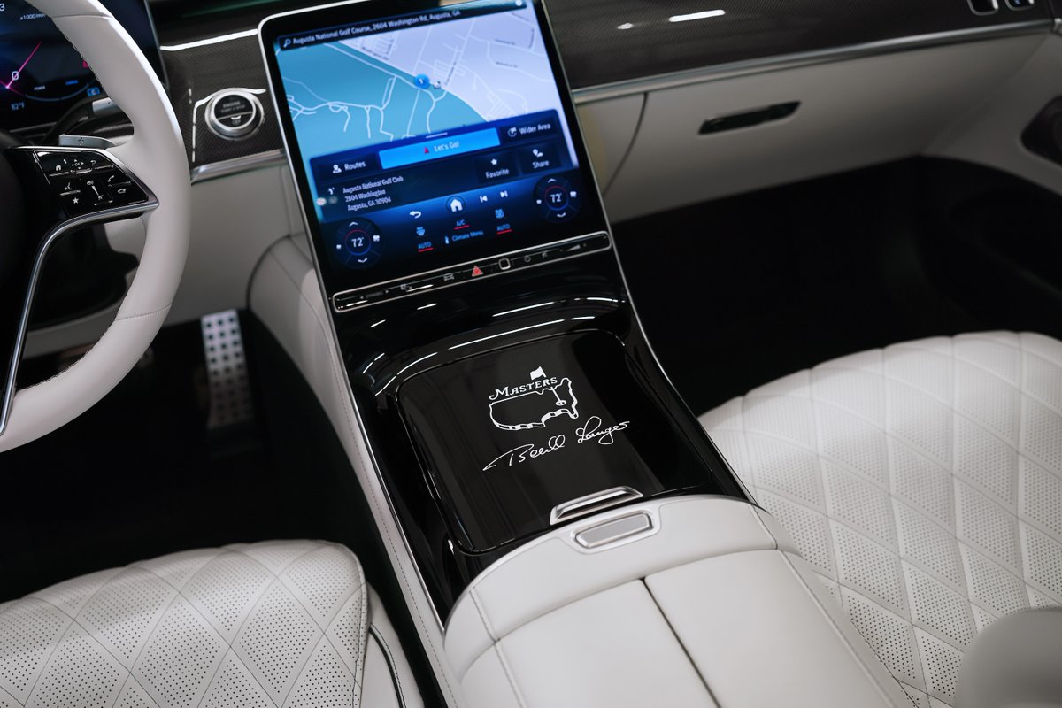 GOLF_com's tweet photo. INSIDE LOOK: Bernhard Langer was gifted a custom Masters-themed Mercedes. 👀 https://t.co/dgUMaDD0nw