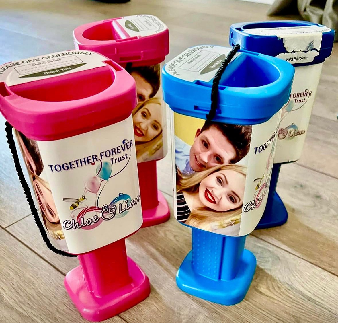 Thank you to <a href="/LeeJarraHackle/">Lee Hughes</a> , all staff and customers of the <a href="/RedHackleJarrow/">Red Hackle</a> for raising an amazing £154.06 in our collection tubs 🩷💙