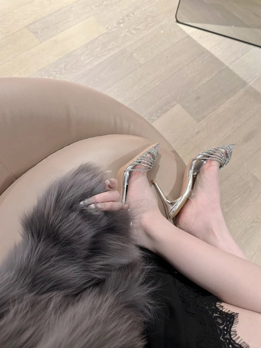 Elegance in every detail ✨👠