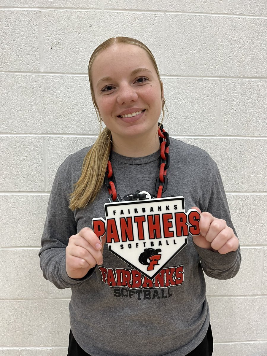 Jenna Dee player of the week…4 home runs, 8 hits, 10 RBI’s in 3 games! 💪🏻🥎🐾