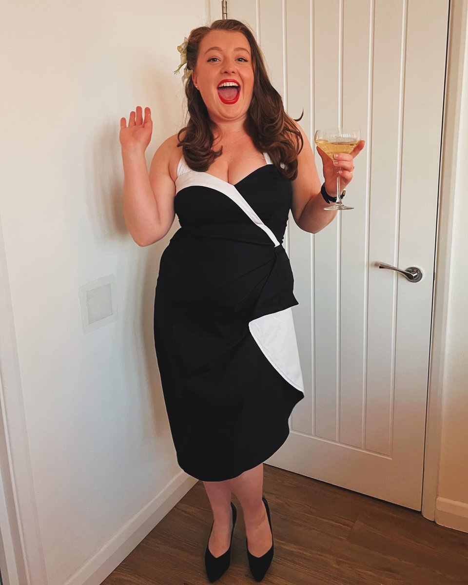 rubythejazzdiva's tweet image. Twenty-ninneeeeeee &amp;amp; feelin’ just fineeeeee 💃🏼🥂

A massively belated thank you to everyone for all the lovely birthday wishes, messages, cards and gifts. It was the most wonderful, lovely day!

The countdown to 30 has begun!
R 💋

#thejazzdivaofourera #rubyrobinsonmusic