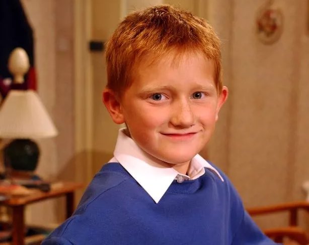 absolutegazelle's tweet photo. When I hear the name “Chesney”, this is who I instantly think of #CBBUK https://t.co/TXujIohm2A