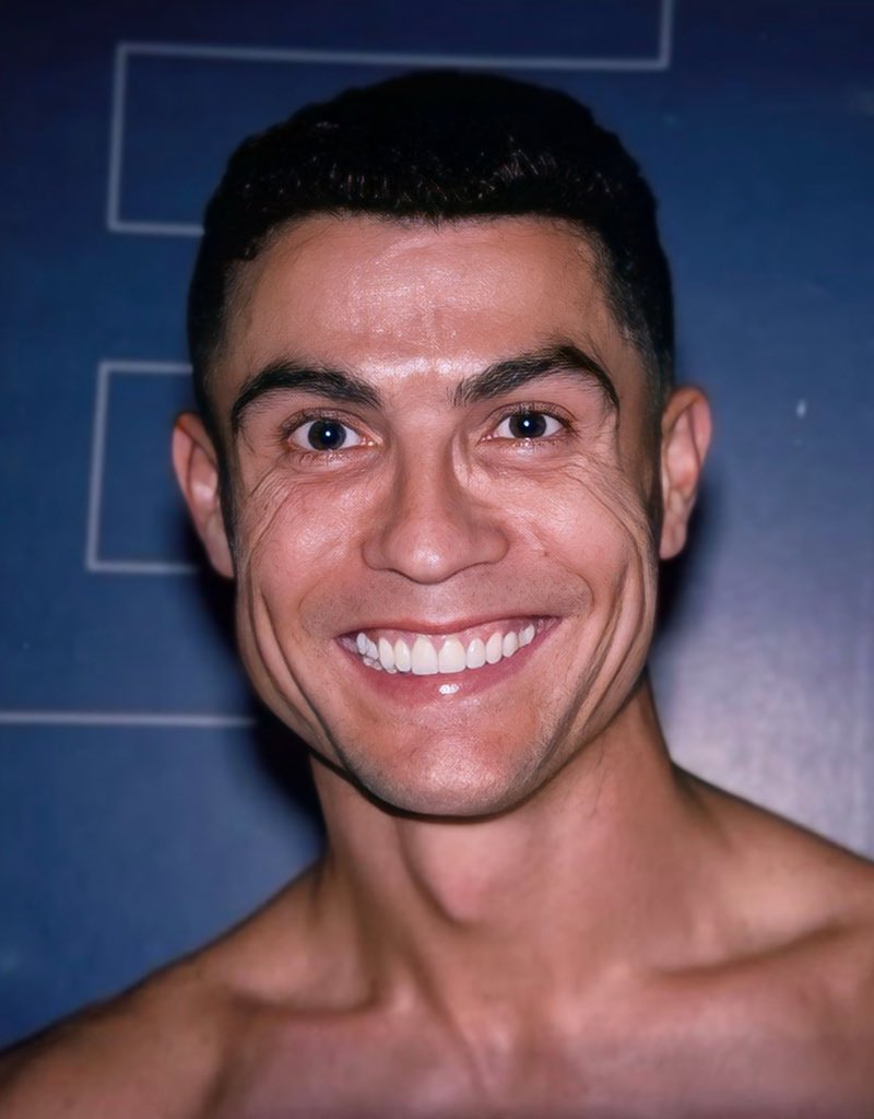 MomentsGoat's tweet photo. O’G This Smile Kills Me 😁😁
#GOAT @Cristiano  #Fans #smile #foryouシ https://t.co/5w9nWz1nZg