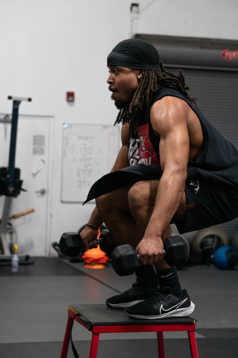 Week #️⃣1️⃣5️⃣ Chasing Greatness

1️⃣0️⃣9️⃣ Days Stacked

The grind don’t stop

#JUCOTRANSFER #transferportal 

“Do what you have to do to do what you want to do!”