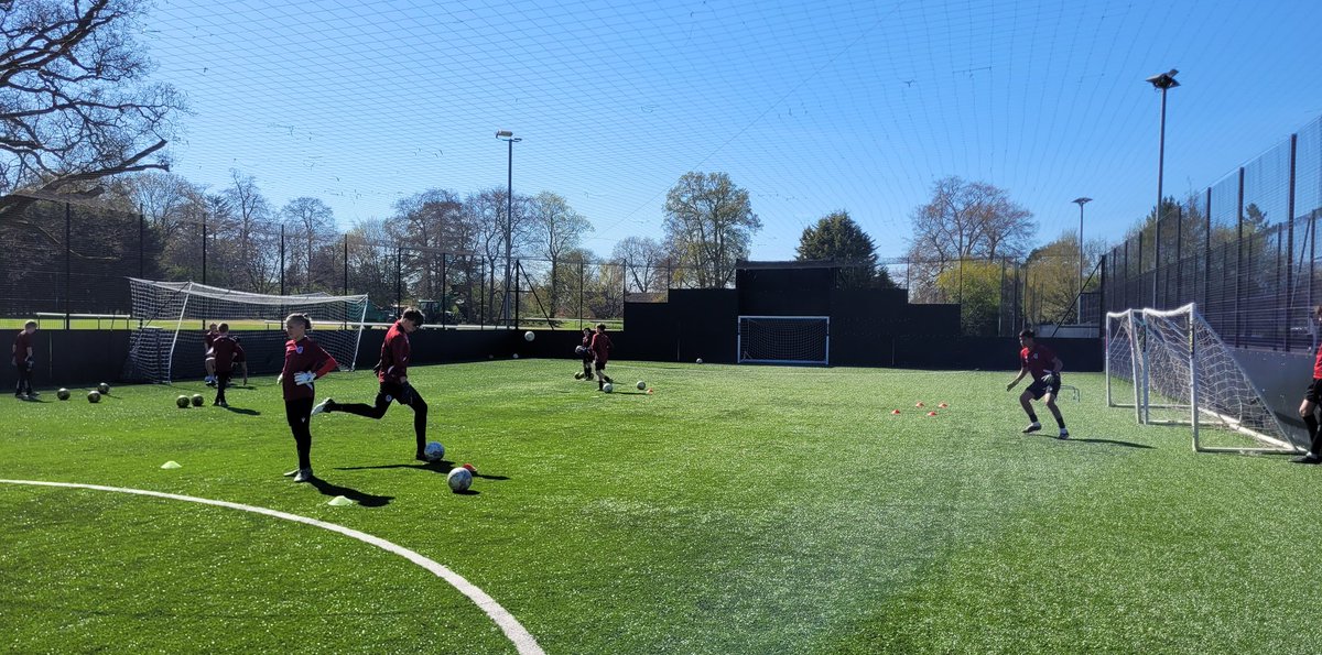 Louis Hrebeniak (@louishrebeniak) on Twitter photo Busy day of goalkeeping <a href="/StevenageYouth/">Stevenage FC Academy</a> - our biggest ever GK Experience Day with 28 goalies having fun in the sun at the Performance Centre 🔴⚪️☀️
Then in the afternoon it was the turn of our U9-U18 Academy GKs all working hard together at the Sports Hub 🧤⚽️ Busy day of goalkeeping <a href="/StevenageYouth/">Stevenage FC Academy</a> - our biggest ever GK Experience Day with 28 goalies having fun in the sun at the Performance Centre 🔴⚪️☀️
Then in the afternoon it was the turn of our U9-U18 Academy GKs all working hard together at the Sports Hub 🧤⚽️